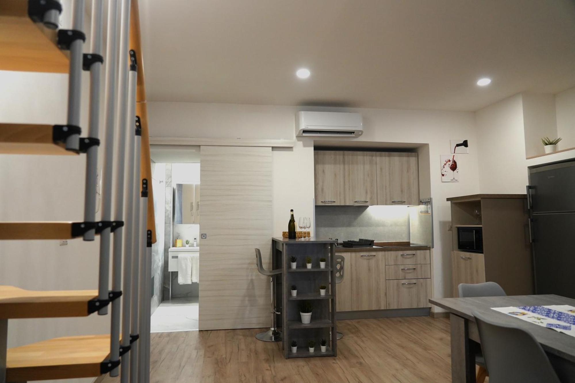 R-home Crispi Apartment *