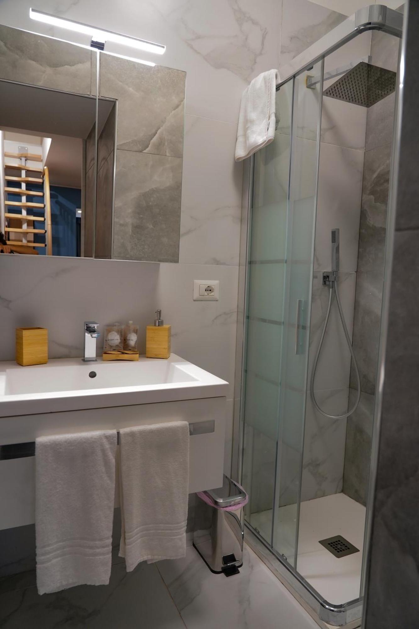 Apartment R-home Crispi CTA